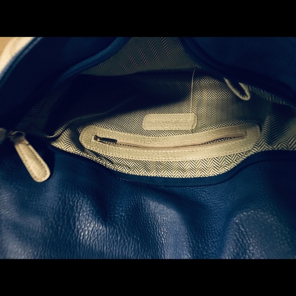 Steve Madden Blue Messenger Bag! 🌟 - Picture 6 of 8